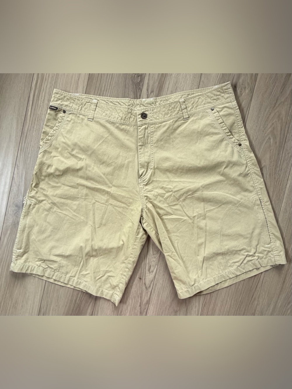 KUHL Men's Ramblr Khaki Hiking Shorts Sz42 Vintage Patina Dye 11” FLAW